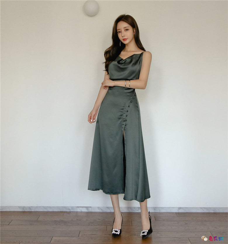 孙允珠丨瓜纳华托仙人掌暗绿蔷薇吊裙