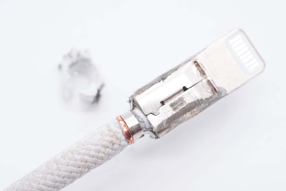 Apple's first Lightning braided cable is disassembled, and the new iMac