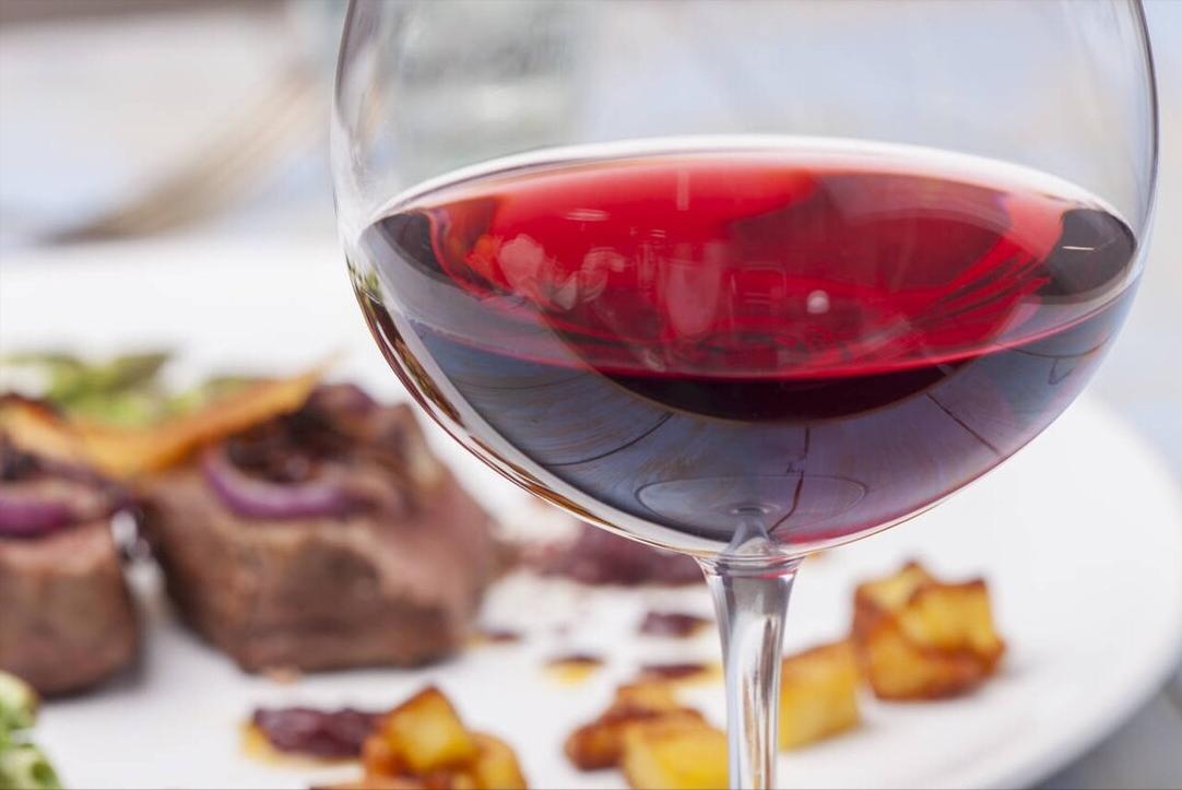 What is the "shelf life" of red wine?Can I still drink red wine that