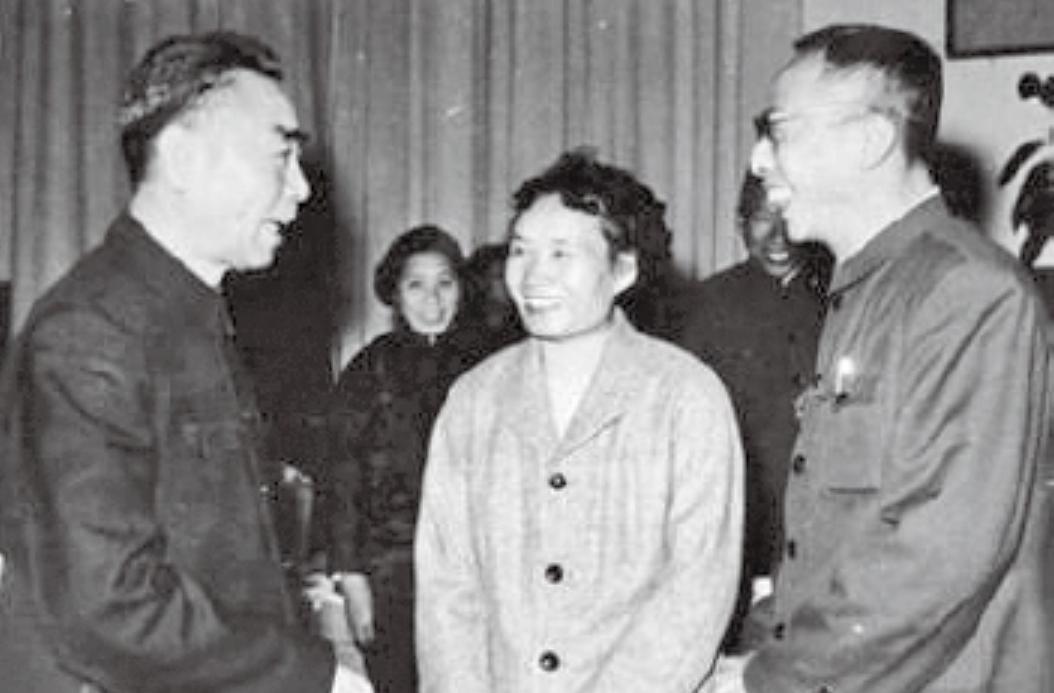 In 62, Mao Zedong invited Emperor Puyi to dinner, and asked during the ...