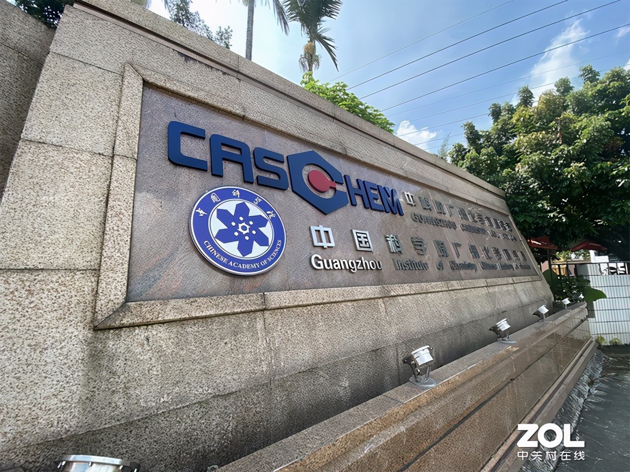 How to choose a large flux water purifier? Qinyuan Little Beluga 800G