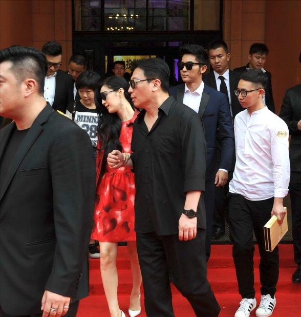"Man Harvester" Fan Bingbing One went to jail for her, the other was