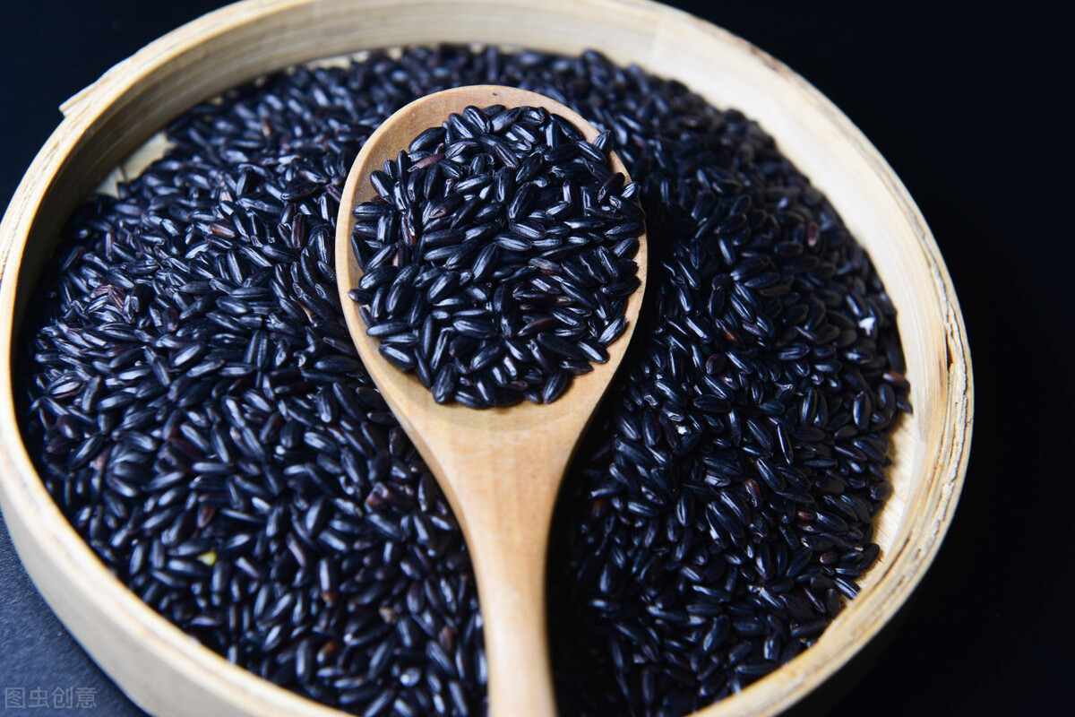 For people who often eat black sesame seeds, what changes will their