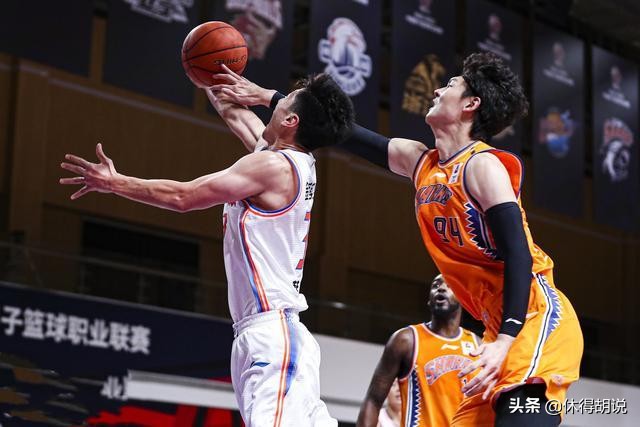 Franklin 22+9+17 quasi triple-double, Guo Haowen dunks, Sichuan loses ...