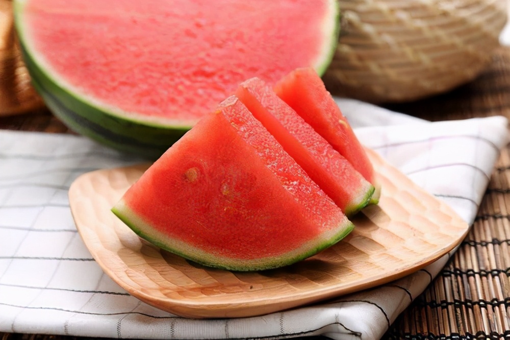 Can't eat watermelon for lung nodules?To protect the lungs, eating is