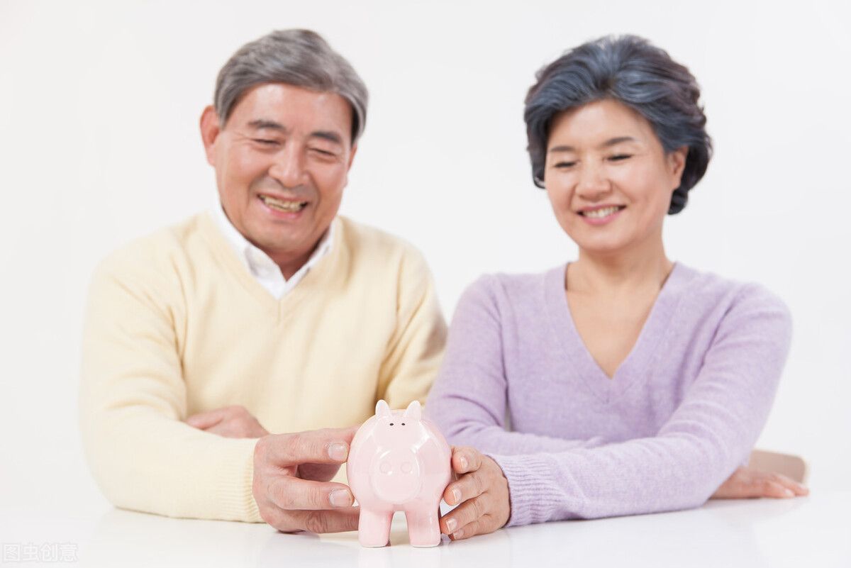 56yearold aunt As a nanny, the salary is 8000. Work is easy, but I