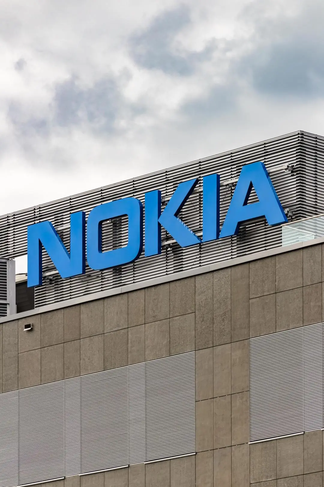 Nokia is still layoffs? Did this time really going? iNEWS