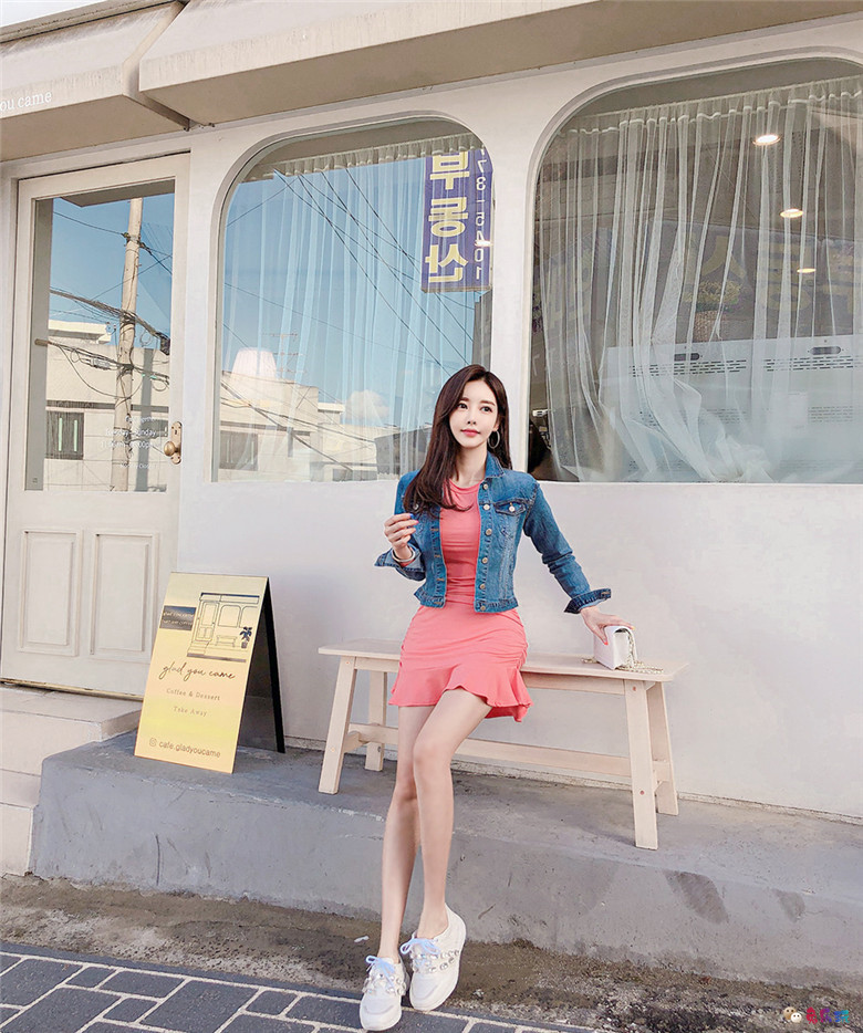 孙允珠：红莓松露初恋色彩靓丽鱼尾裙