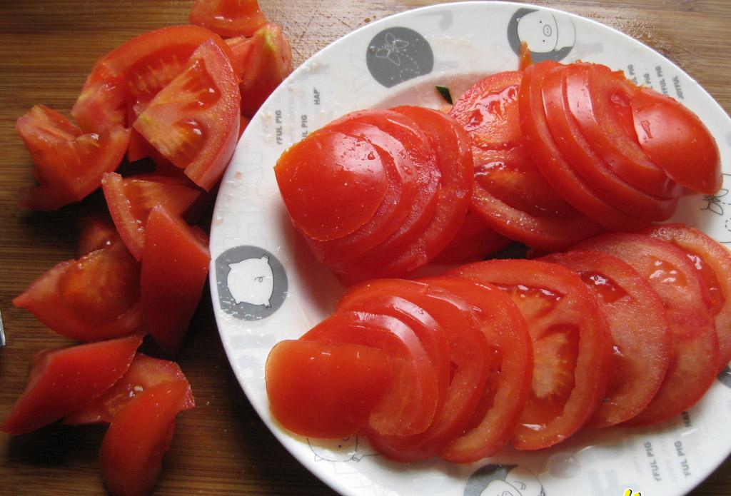 sugar-friends-eat-raw-or-cooked-tomatoes-raise-blood-sugar-or-lower