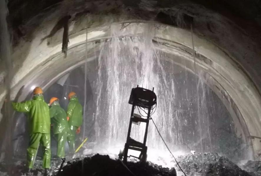 It took 280 billion yuan to dig tunnels, and American experts ridiculed