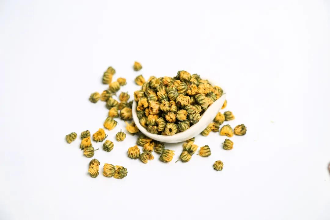 The beauty of chrysanthemum is more than its appearance, it is also a good medicine for the